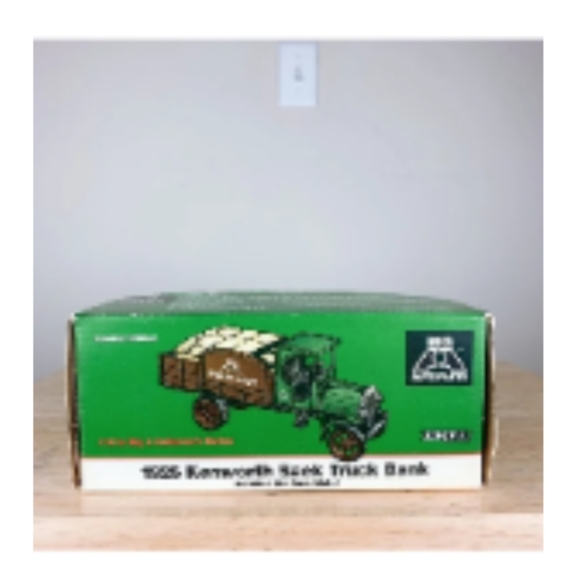 Truck Kenworth 1925 Sack Truck Bank # 10 collector series, LIMITED EDITION farm - Picture 7 of 8